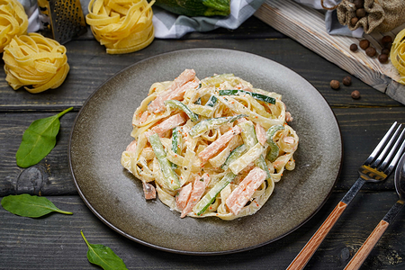 Паста фирменная От Бо с лососем