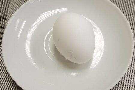 Яйцо вареное