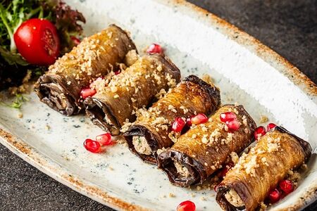 Рулетики из баклажанов