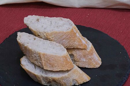 Багет белый