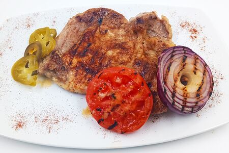 Стейк из cвинoй шеи