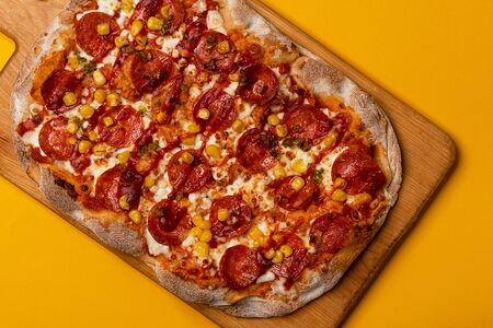 Римская пицца Чоризо средняя