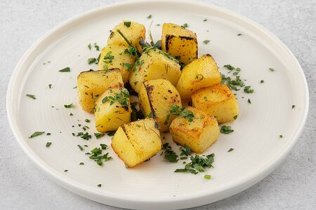 Картофель со свежей зеленью