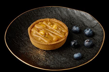 Карамельно-ореховая тарталетка