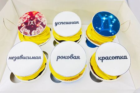 Капкейки Она-близнецы