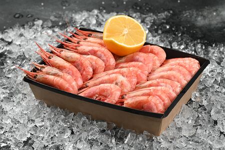 Магаданские креветки на льду