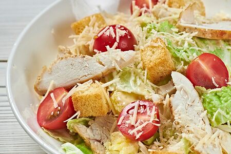 Цезарь с курицей