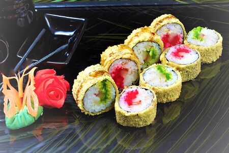 Ролл Темпура окунь