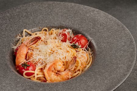 Паста Дольче Гамбери