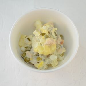 Оливье с ветчиной