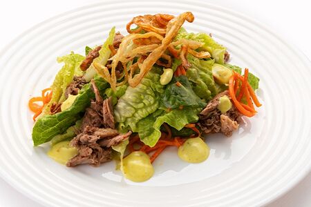 Салат с томленой уткой