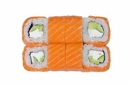 Филадельфия с огурцом и авокадо