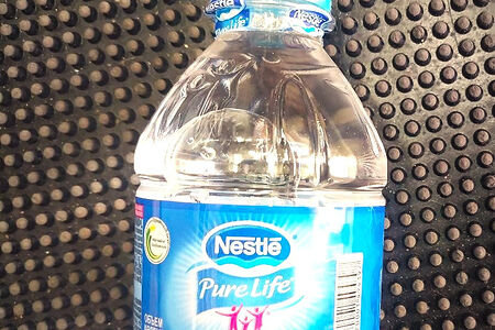 Вода Nestle без газа