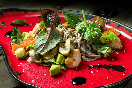 Салат Тайский