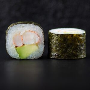 Маки креветка и авокадо