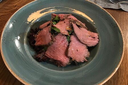 Салат с ростбифом