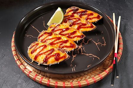 Мидии запеченные сырные