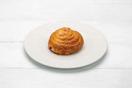 Улитка с брусникой