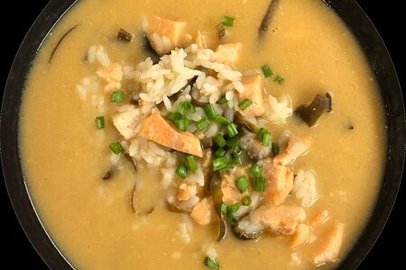 Мисо-суп с лососем и рисом