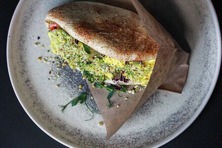 Булочка бао с морепродуктами