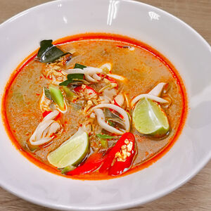 Том ям с курицей