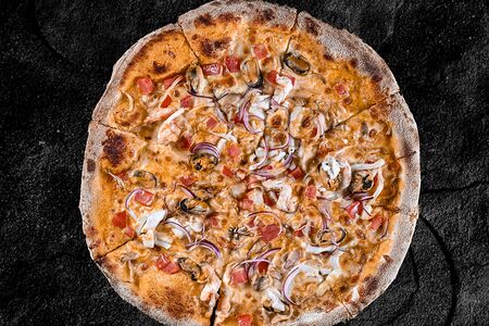 Пицца Том ям