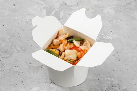 Удон с морепродуктами