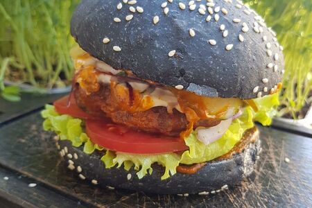 Бургер Поцелуй негра