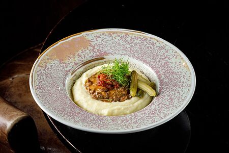 Бефстроганов с пюре из печёного картофеля