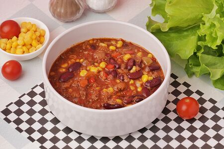 Суп Чили кон корне