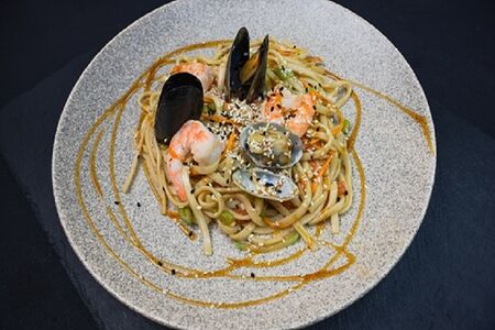 Удон с морепродуктами