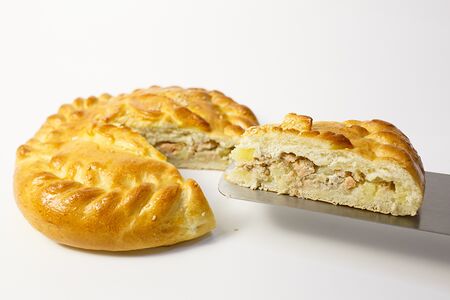 Пирог с горбушей и картофелем