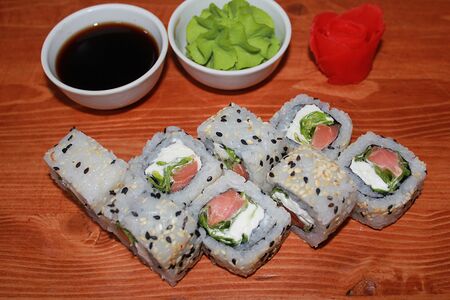 Императорский с лососем