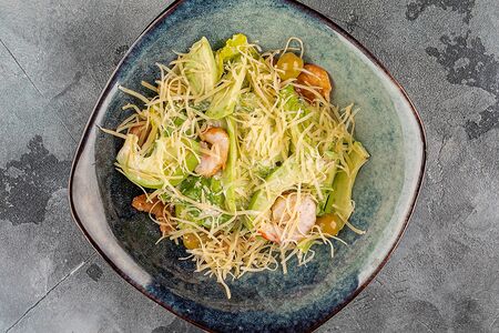 Авокадо с креветками