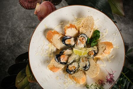 Мидии в сливочном соусе Блю Чииз