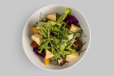 Микс-салат с халуми