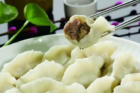 Пельмени китайские с говядиной и шпинатом
