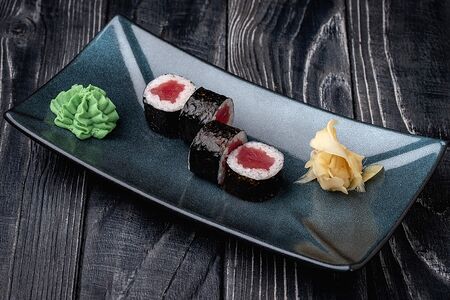 Маки Ролл с тунцом