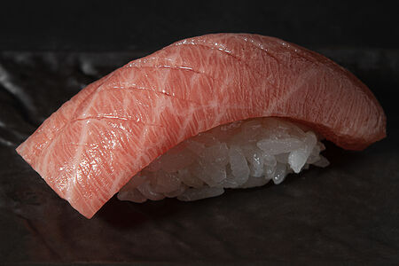 Брюшко тунца