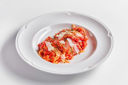 Спагетти Аламитричиано с копченым беконом