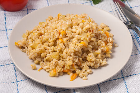 Перловка с овощами