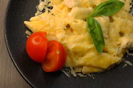 Мини-паста с курицей