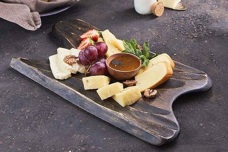 Сырная тарелка
