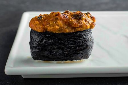 Гункан Запеченные мидии