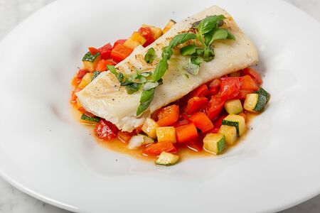 Филе трески и рататуй