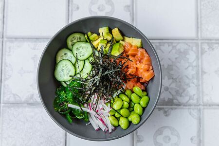 Поке с лососем