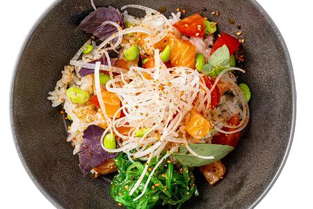 Гавайский поке боул с лососем, авокадо и цитрусовым понзу