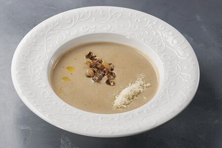 Грибной крем-суп с ароматом трюфеля