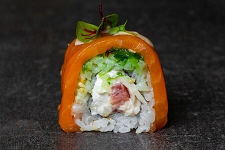 Ролл тунец-лосось