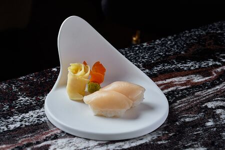 Нигири Гребешок